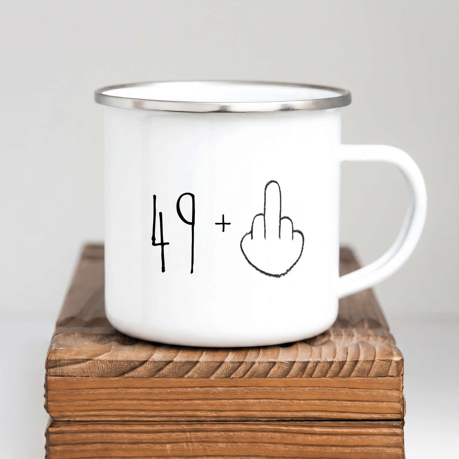 Lustige Emaille Tasse 50 Geburtstag Mittelfinger, Witziges Geschenk 50er Spruch, Personalisierte Retro Kaffeetasse 49+ Becher Büro - Individuelle Einladung